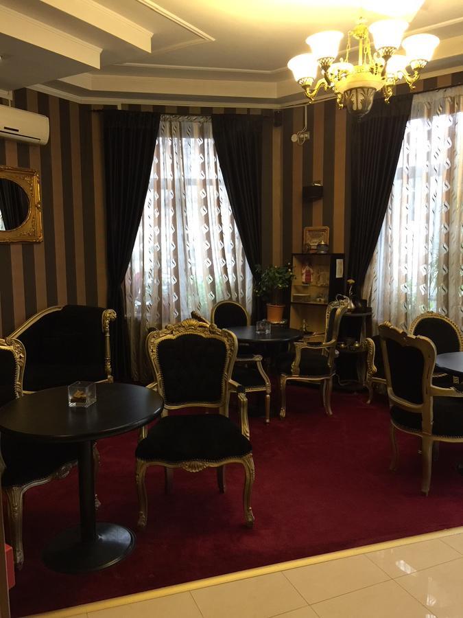 Hotel Papu Бухарест Екстер'єр фото
